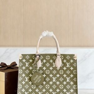 <AUTHENTIC>Louis Vuitton Canvas Tote Bag in Khaki Green